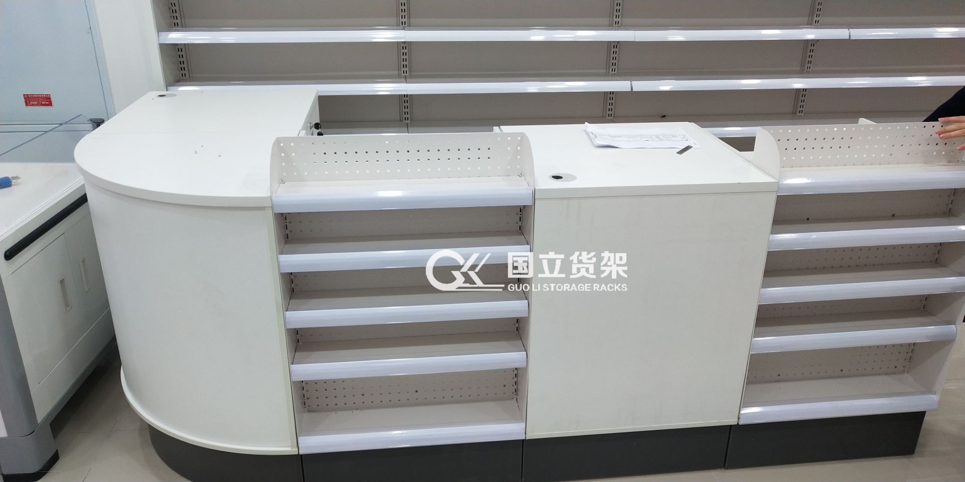 國立新款白藥店客戶案例現(xiàn)場